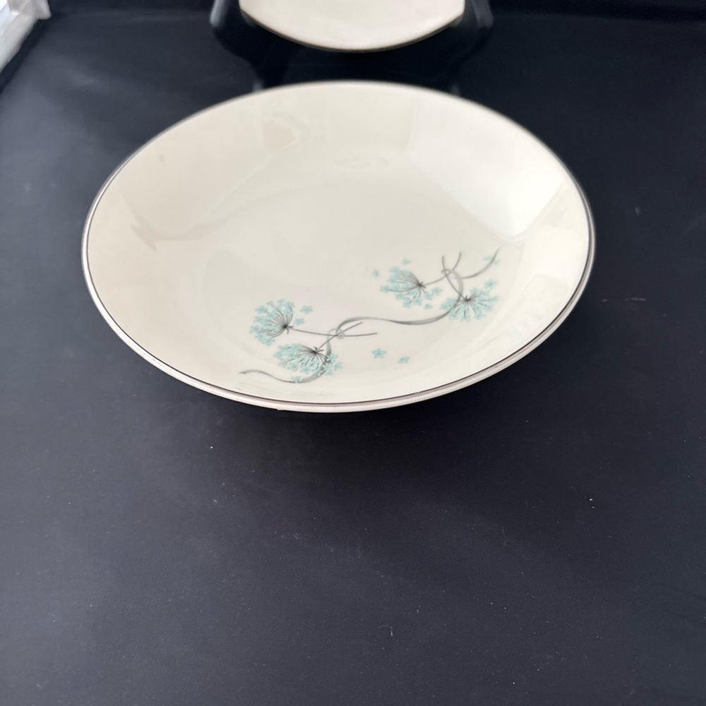 Vintage Taylor-Smith-Taylor  Aqua Blue Lace 6 7/8"  Bowls-Set Of 2 Cereal/ Soup - Picture 2 of 5